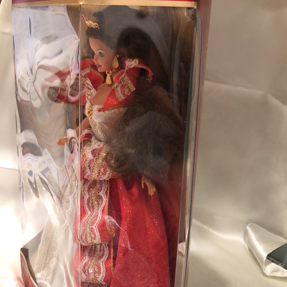 1997 Happy Holidays 10th Anniversary Barbie - Picture 5 of 16